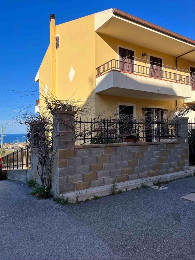 Villa Rosy'S House Patti Exterior foto